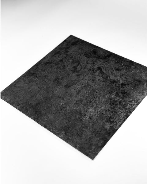 Hoja Tipo Mármol Matte Texturizado. 1.20m x 2.44m. -CANTERA NEGRA