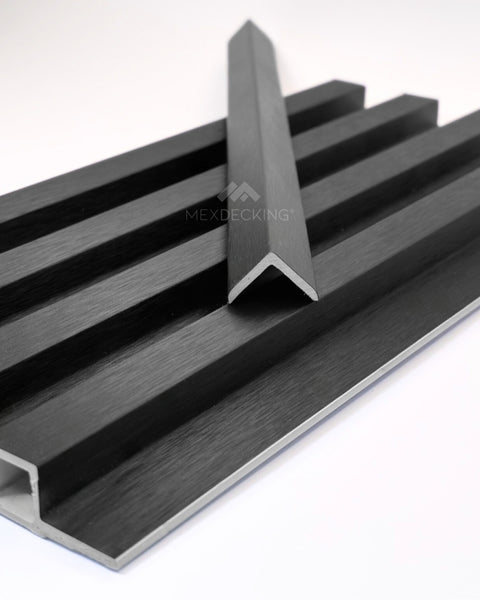 Esquinero Interior 2cm x 2.90m. - Negro