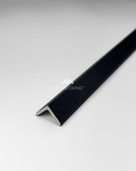 Esquinero Interior 2cm x 2.90m. - Negro