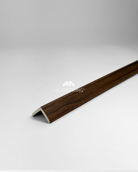 Esquinero Interior 2cmX2.90m. - Nogal Claro