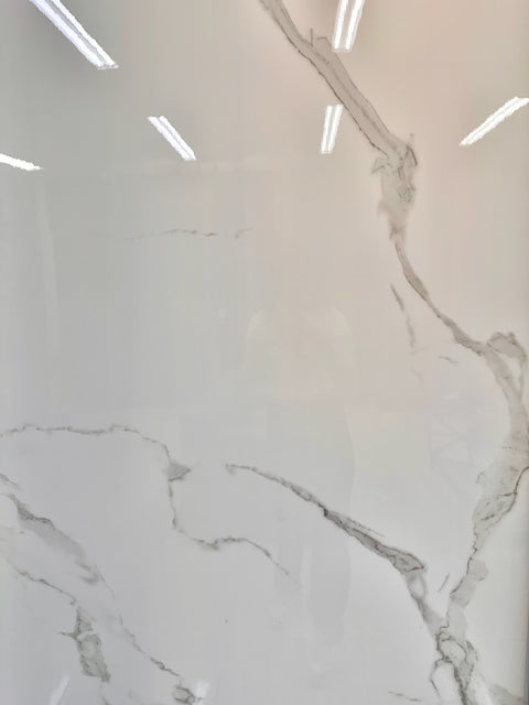 Mármol 1.22m x 2.80m. - White Fantasy